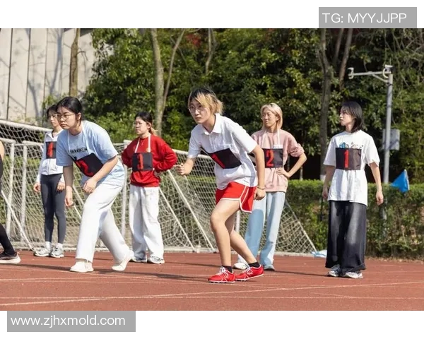 武汉乒乓球队在洲际杯中的团队协作展现出卓越的竞技精神与默契配合